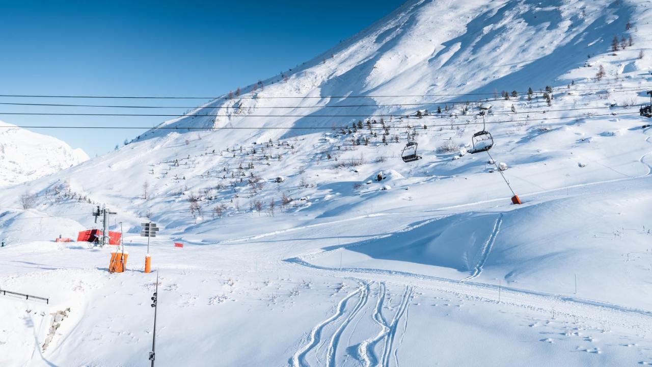 Apex2100 International Ski Academy Tignes Extérieur photo